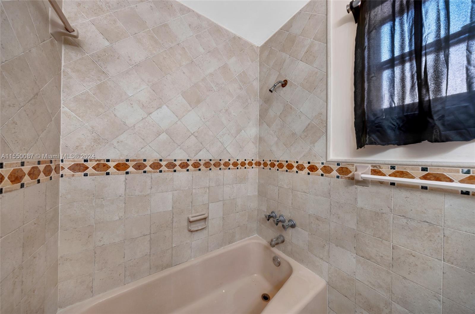 449 Swallow Dr # 11