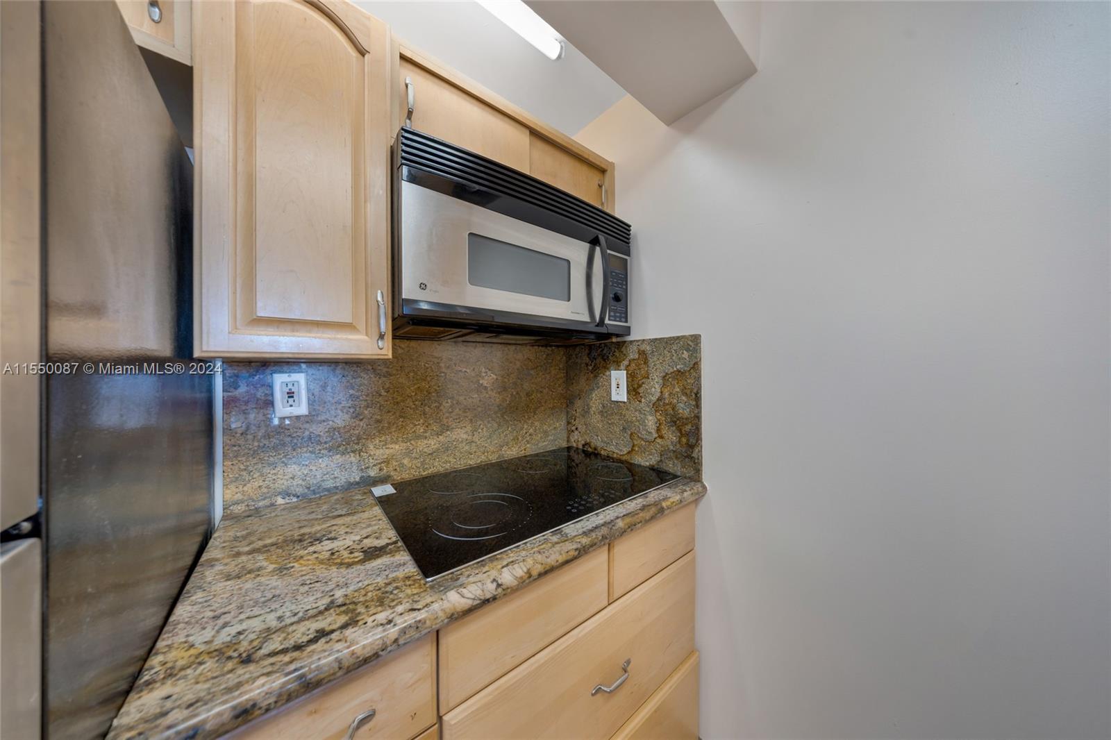 449 Swallow Dr # 11