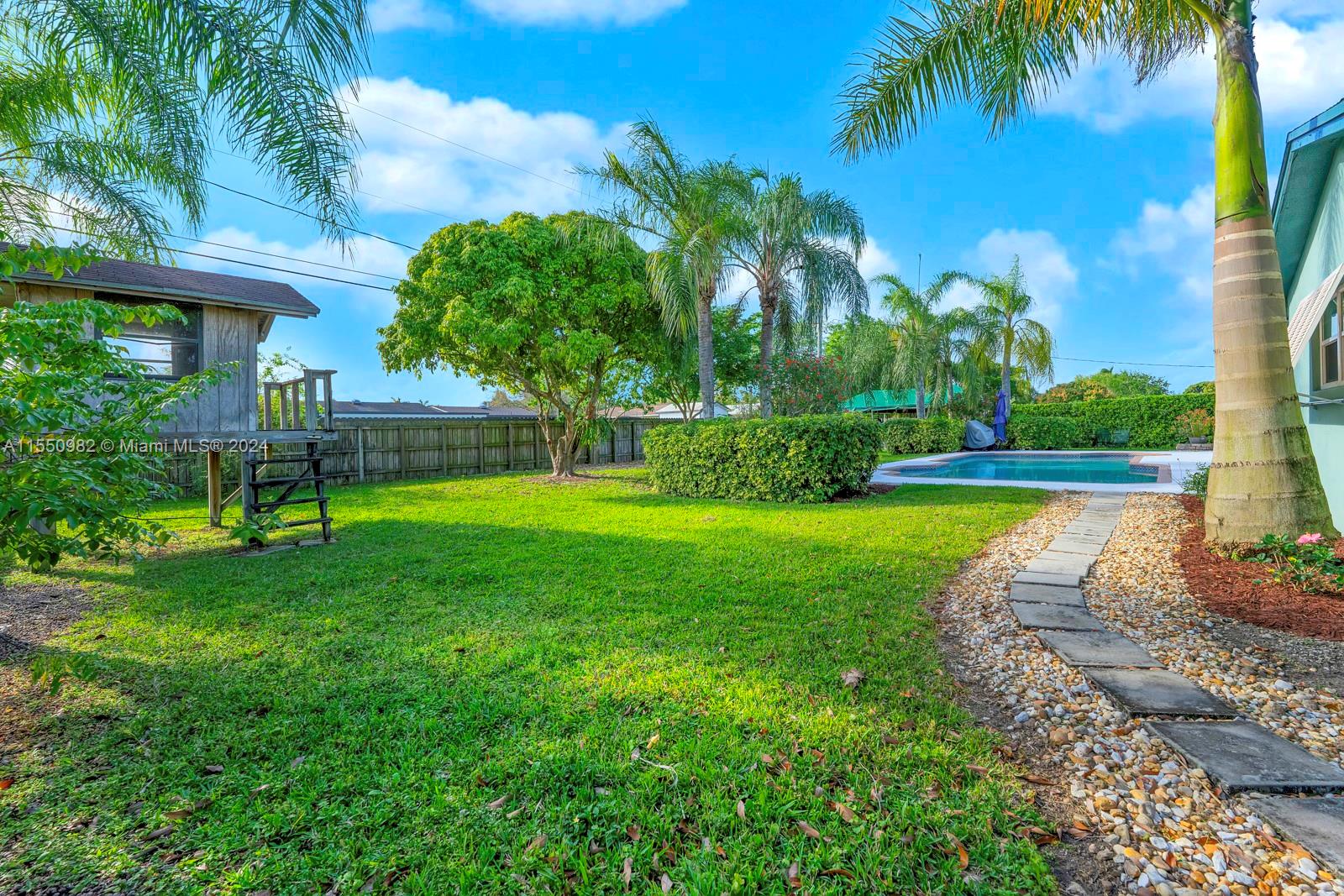 27440 SW 165th Ave