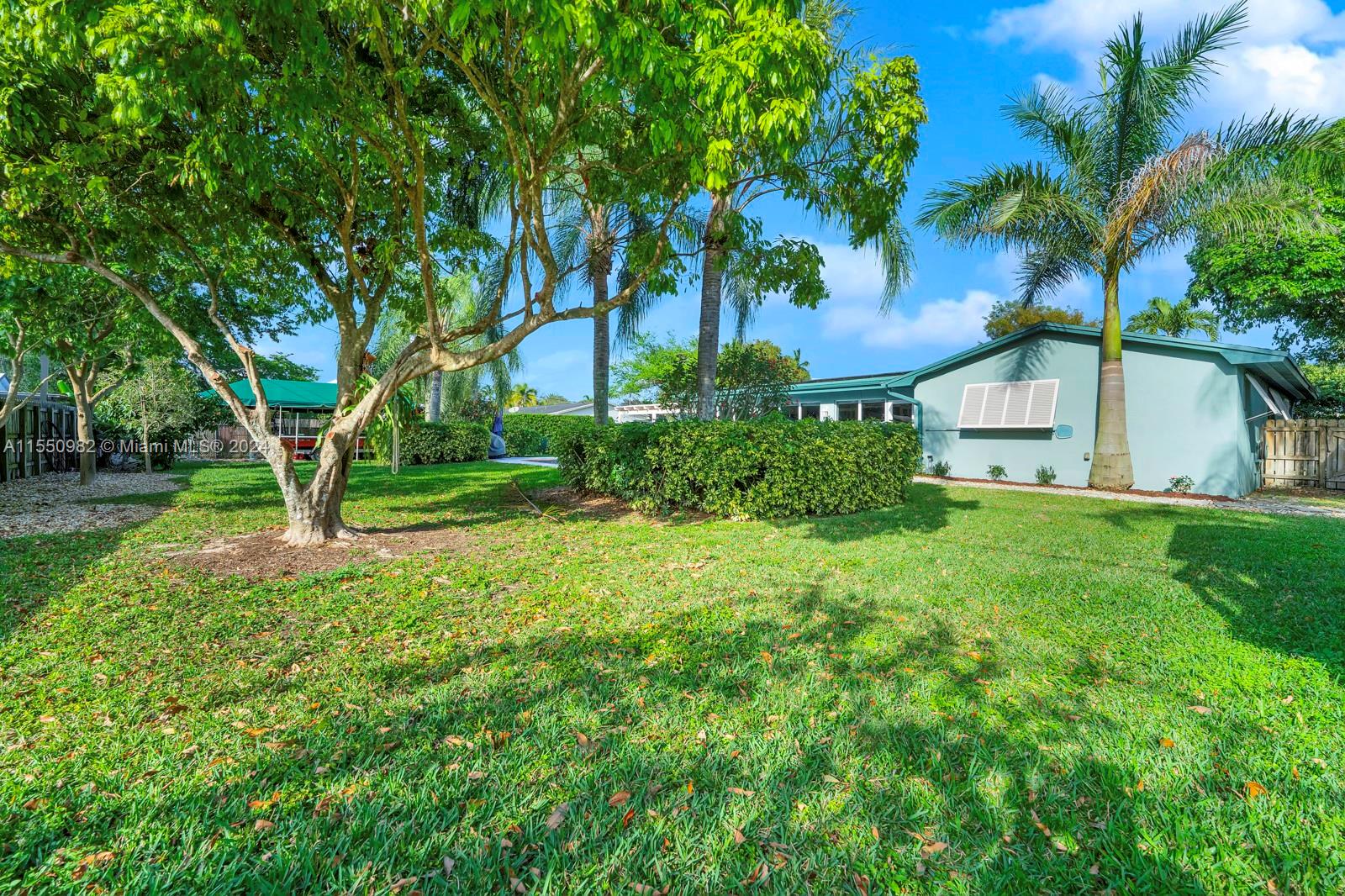 27440 SW 165th Ave
