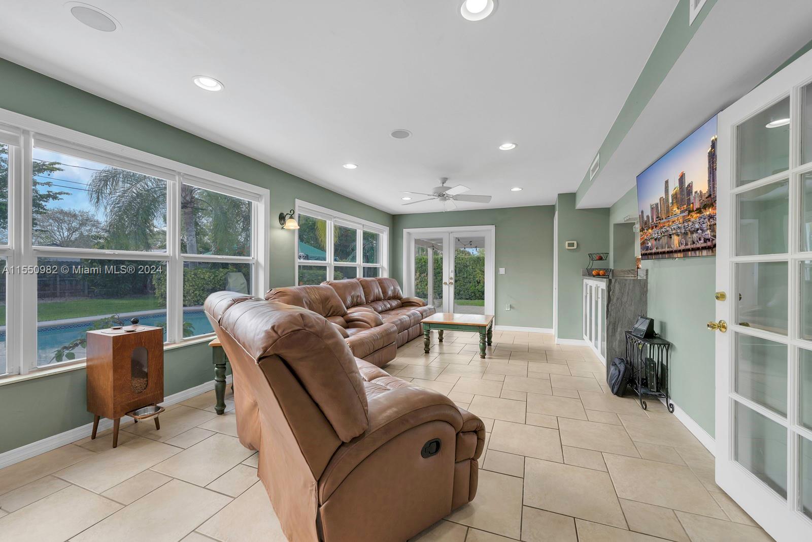 27440 SW 165th Ave