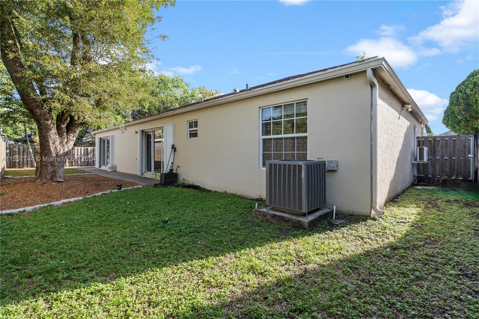 14452 SW 124th Pl