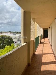 9455 W Flagler St # C512