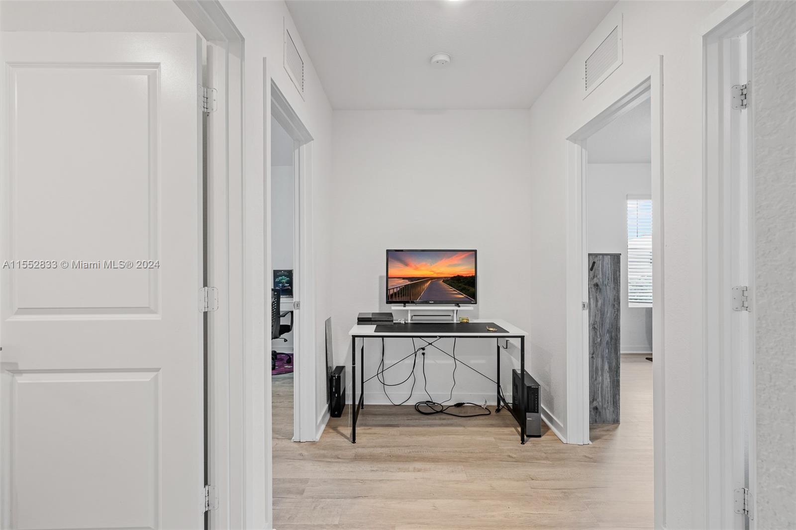 493 NE 6th Pl