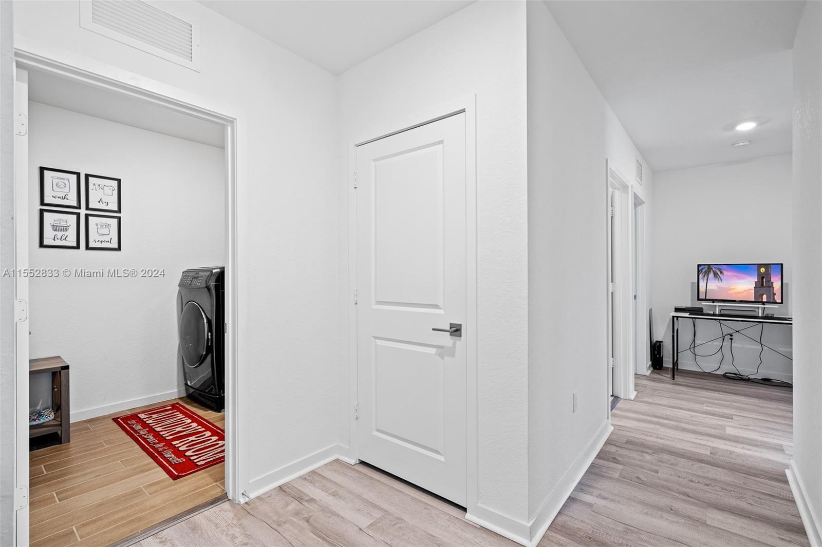 493 NE 6th Pl