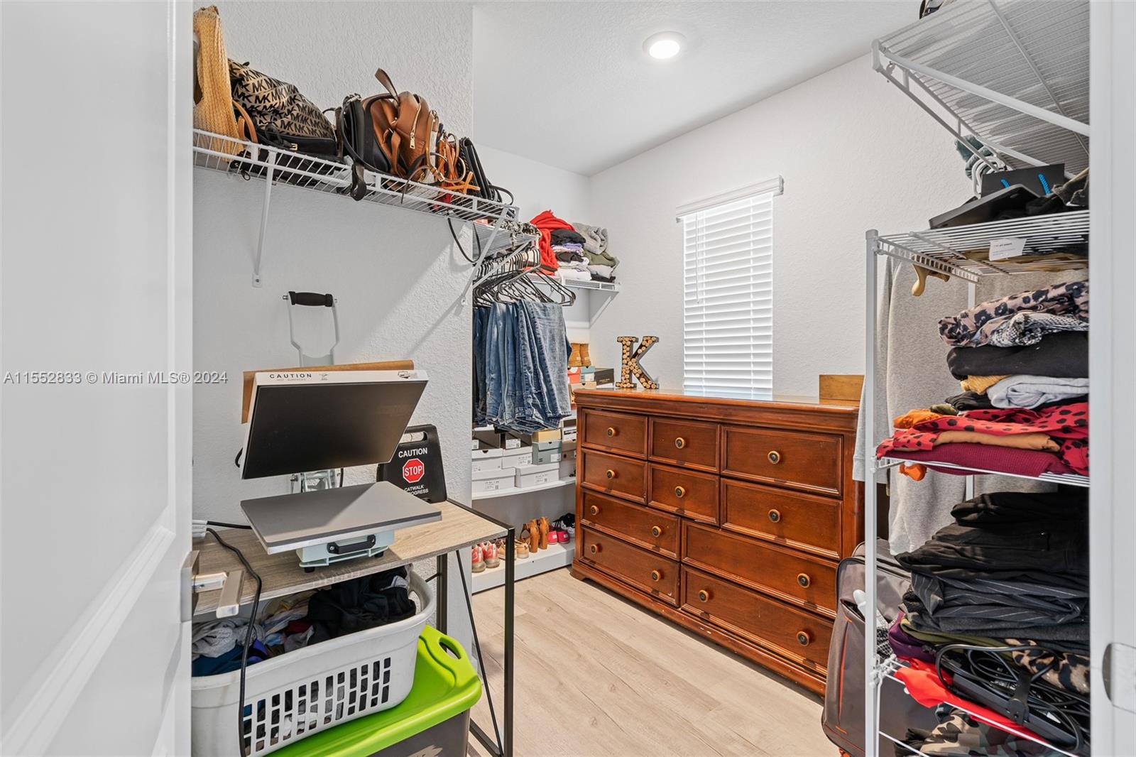 493 NE 6th Pl