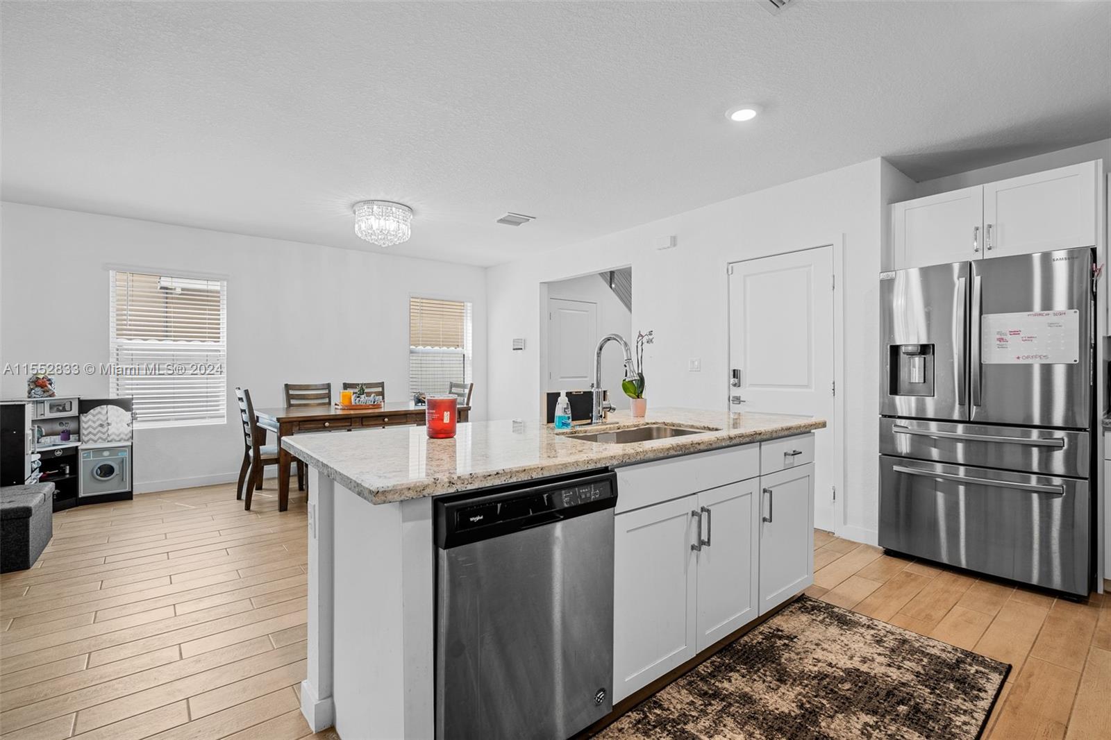 493 NE 6th Pl