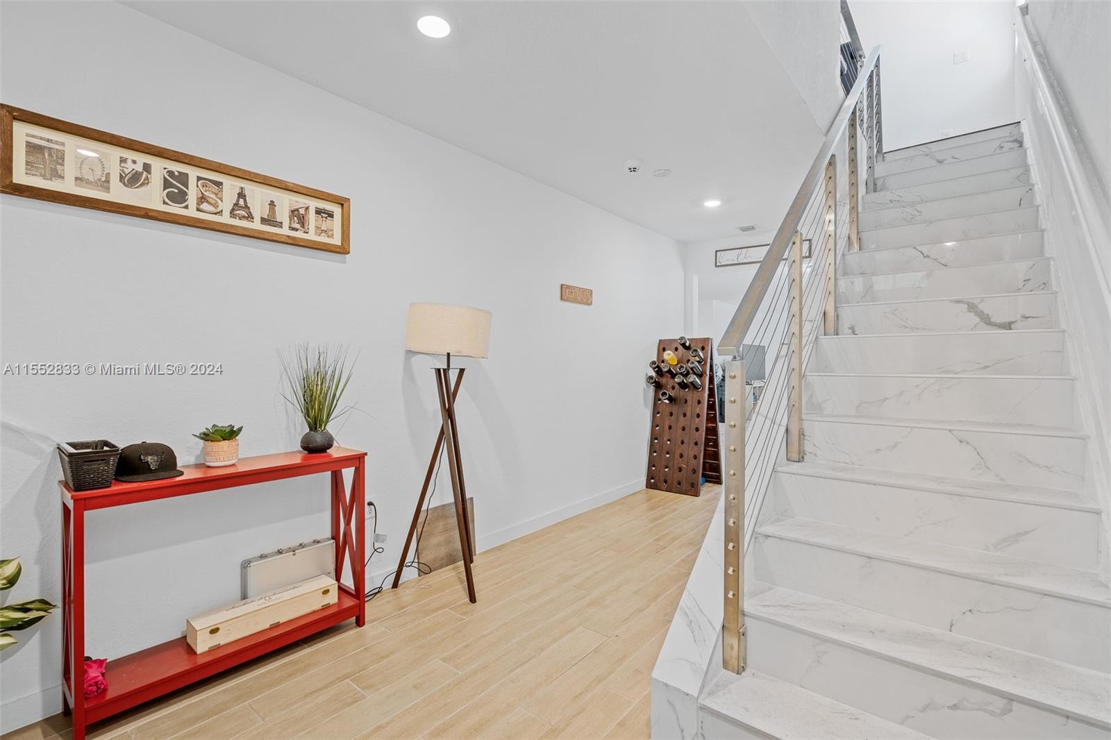 493 NE 6th Pl