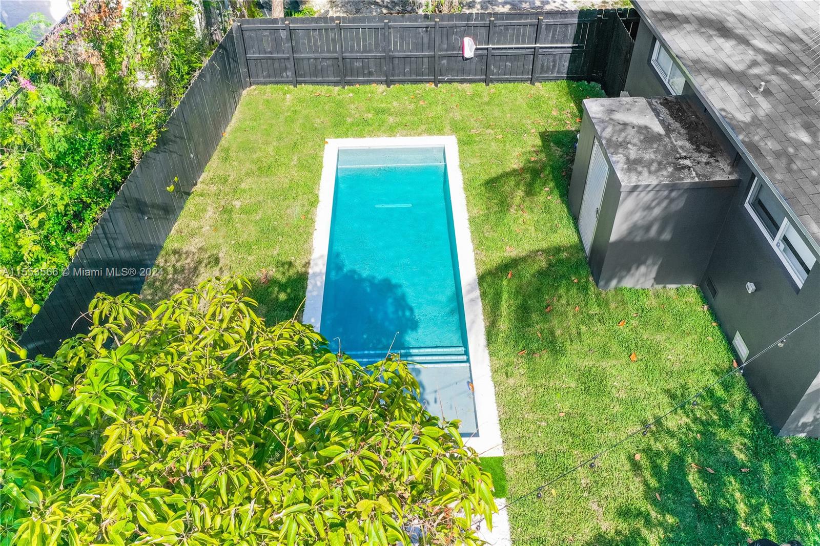 175 NE 49th St