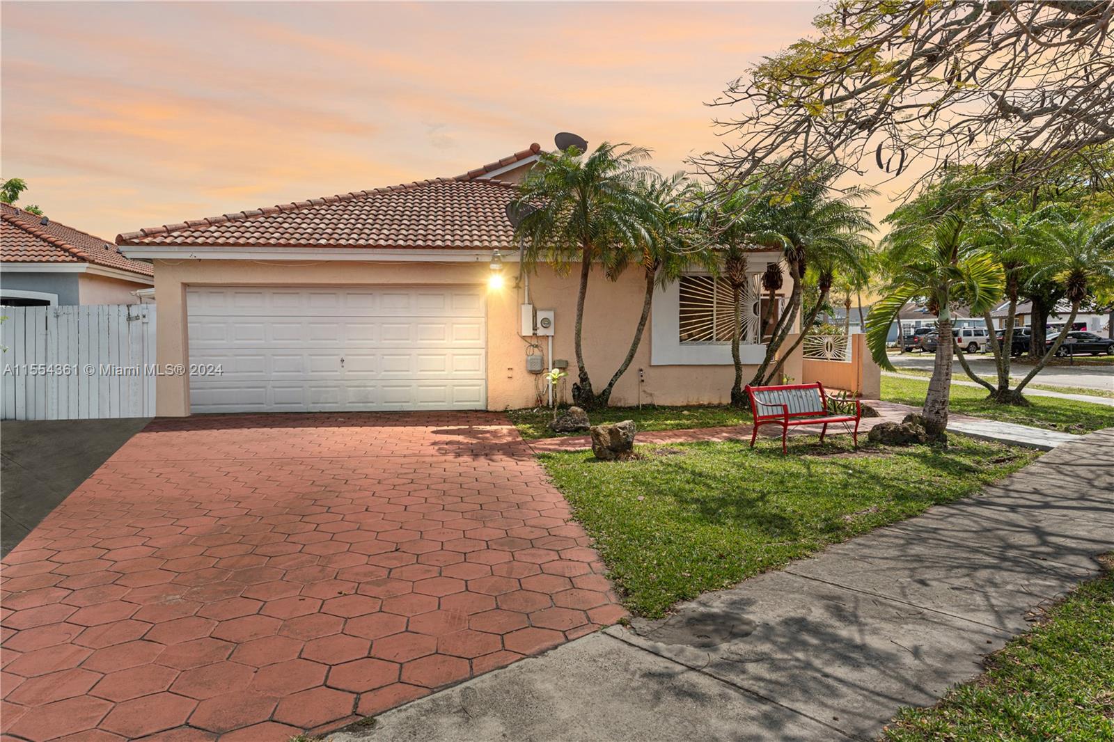 11450 SW 185th St