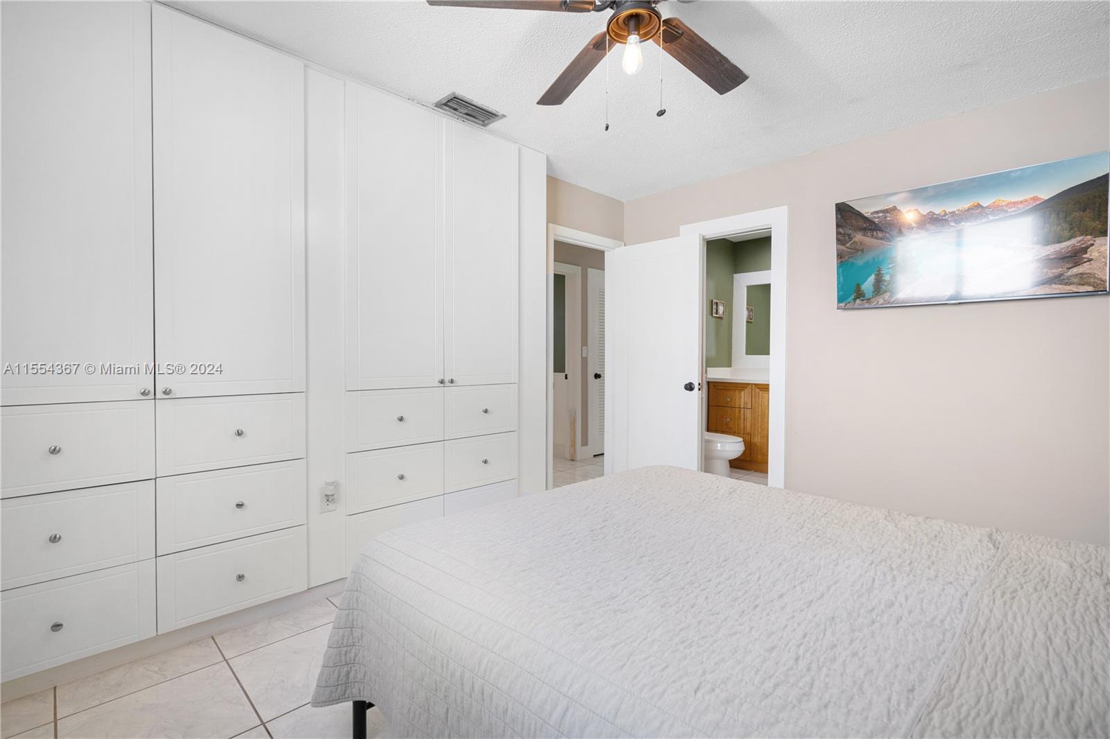 1711 NW 46th St