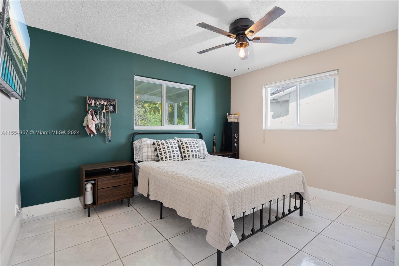 1711 NW 46th St