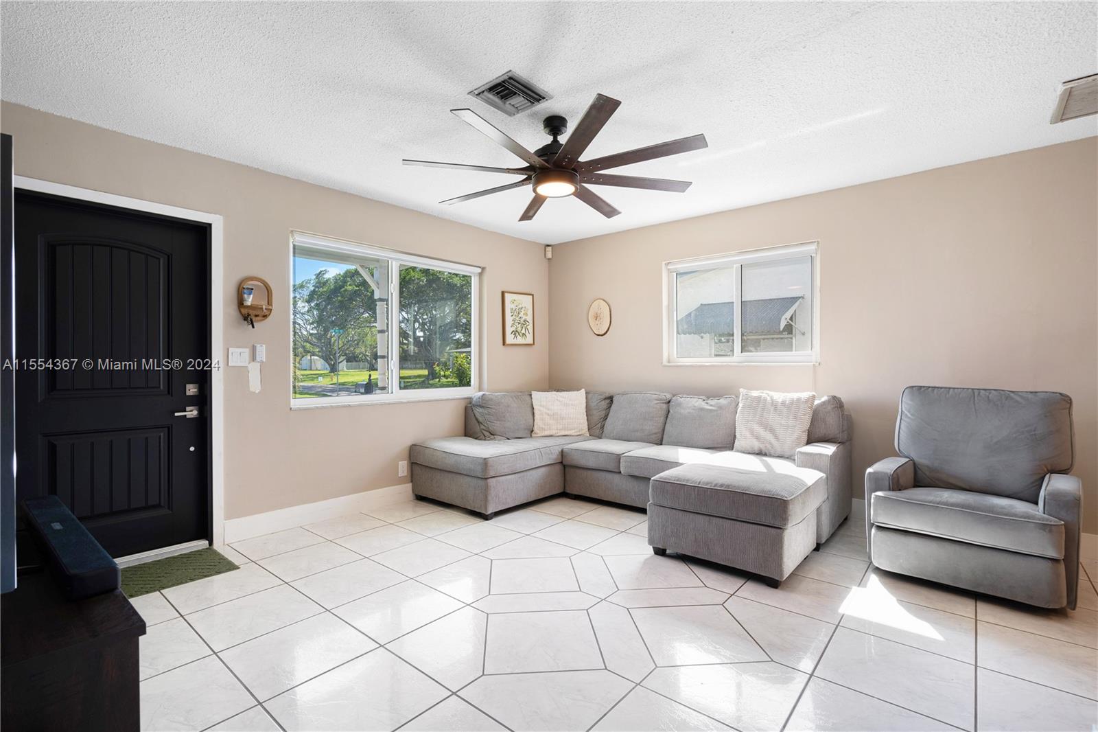 1711 NW 46th St