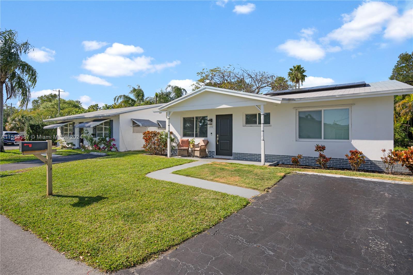 1711 NW 46th St