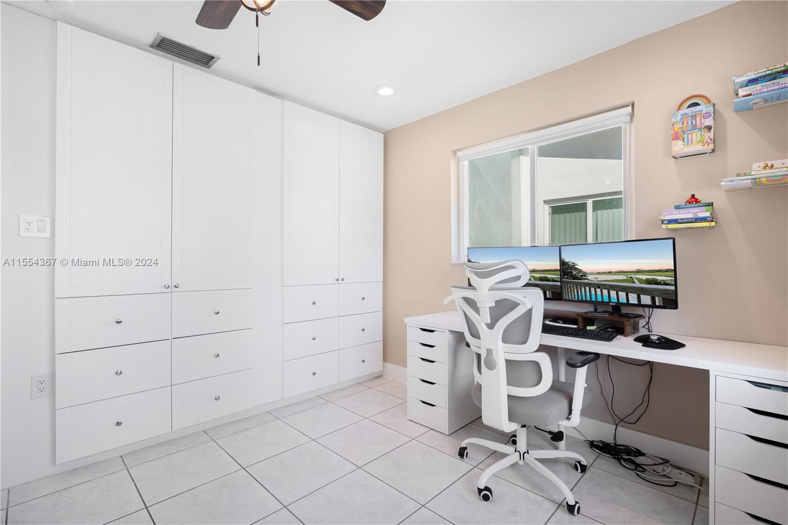 1711 NW 46th St