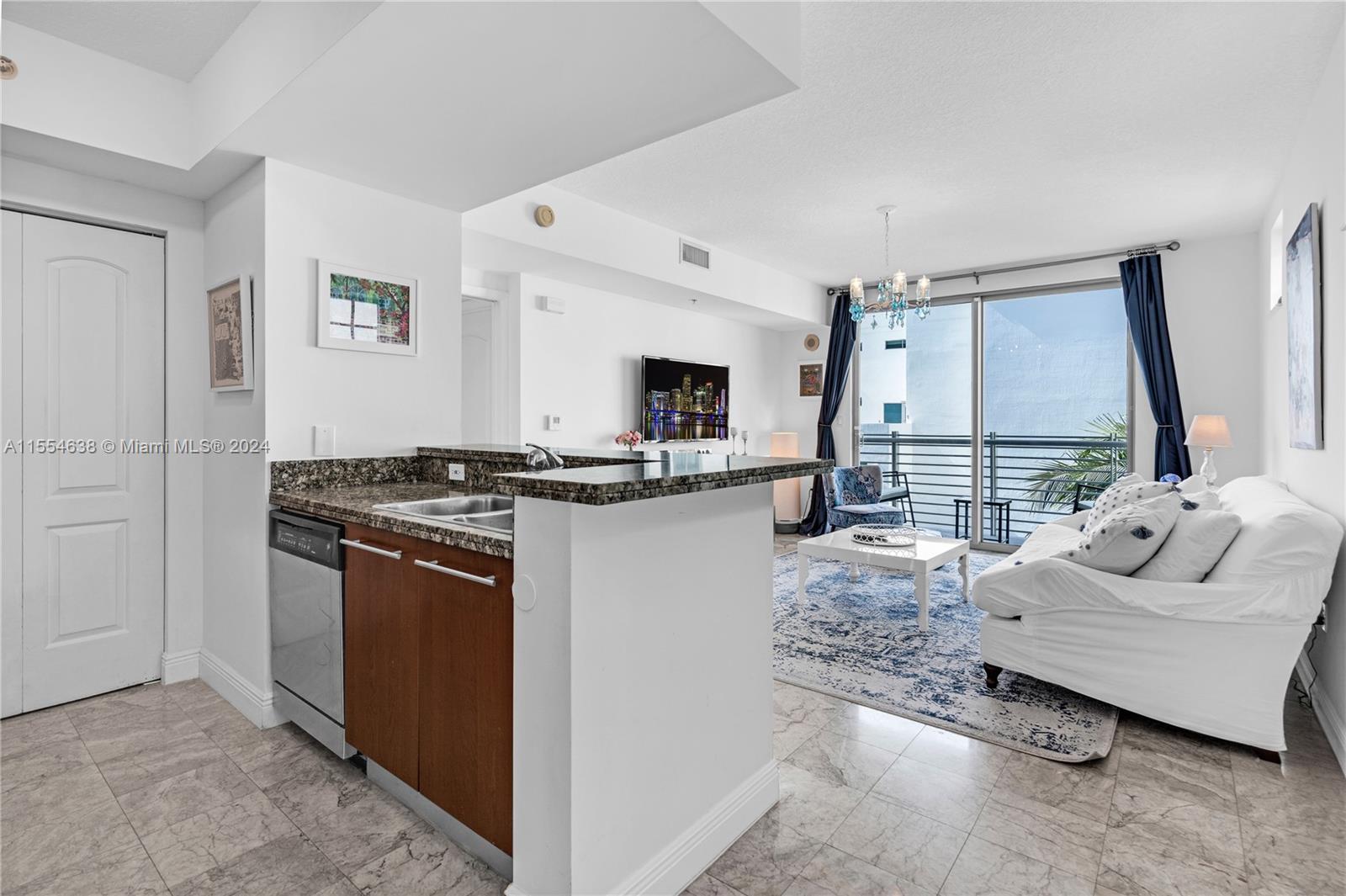 110 Washington Ave # 1712