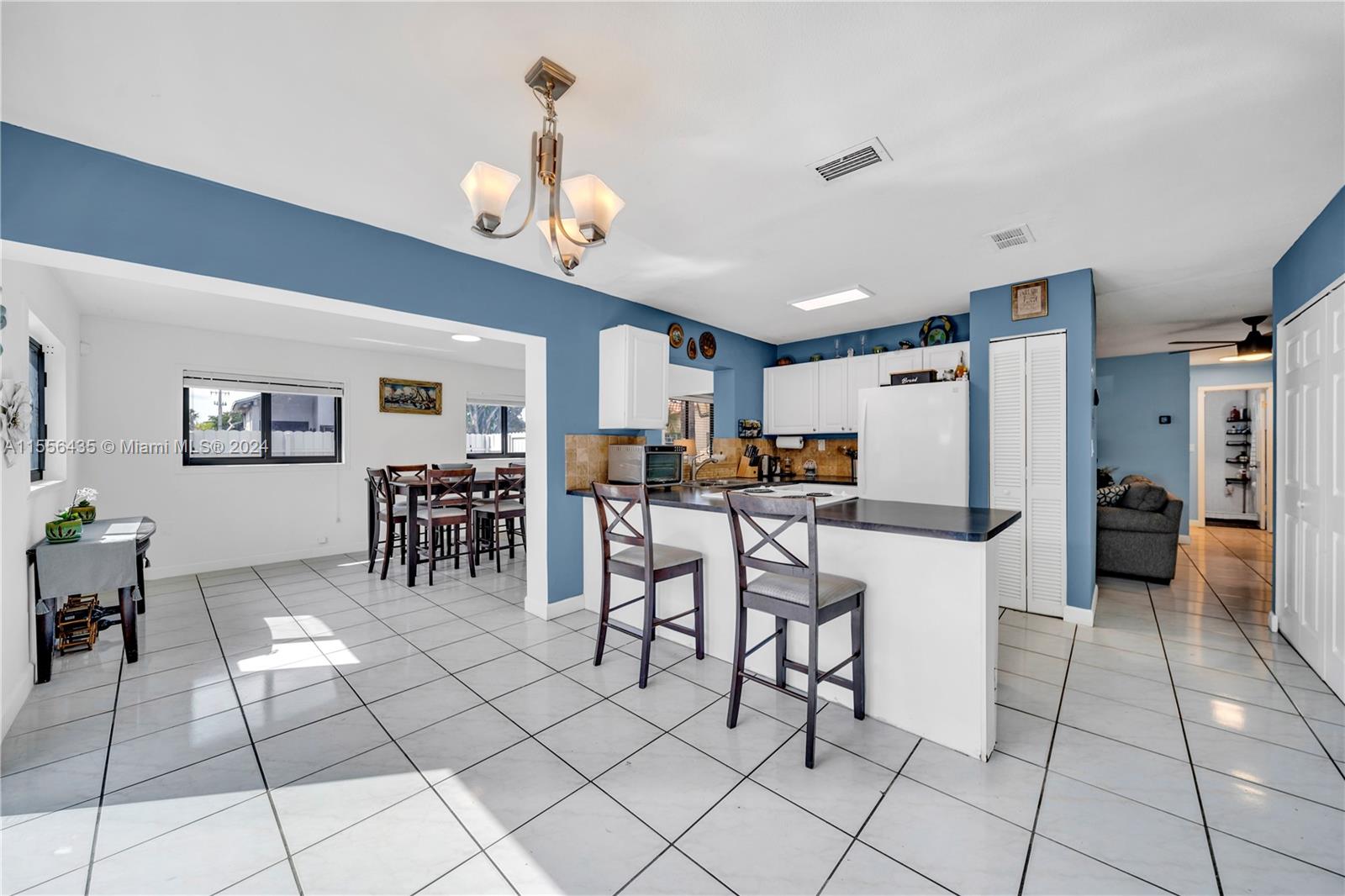 749 SW 101st Ct Cir