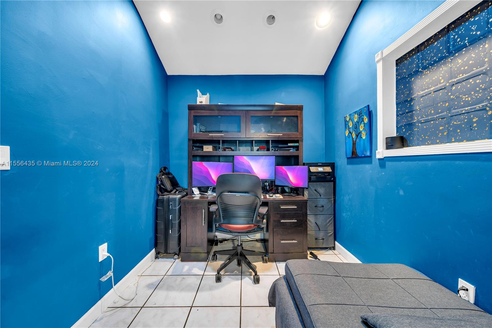 749 SW 101st Ct Cir