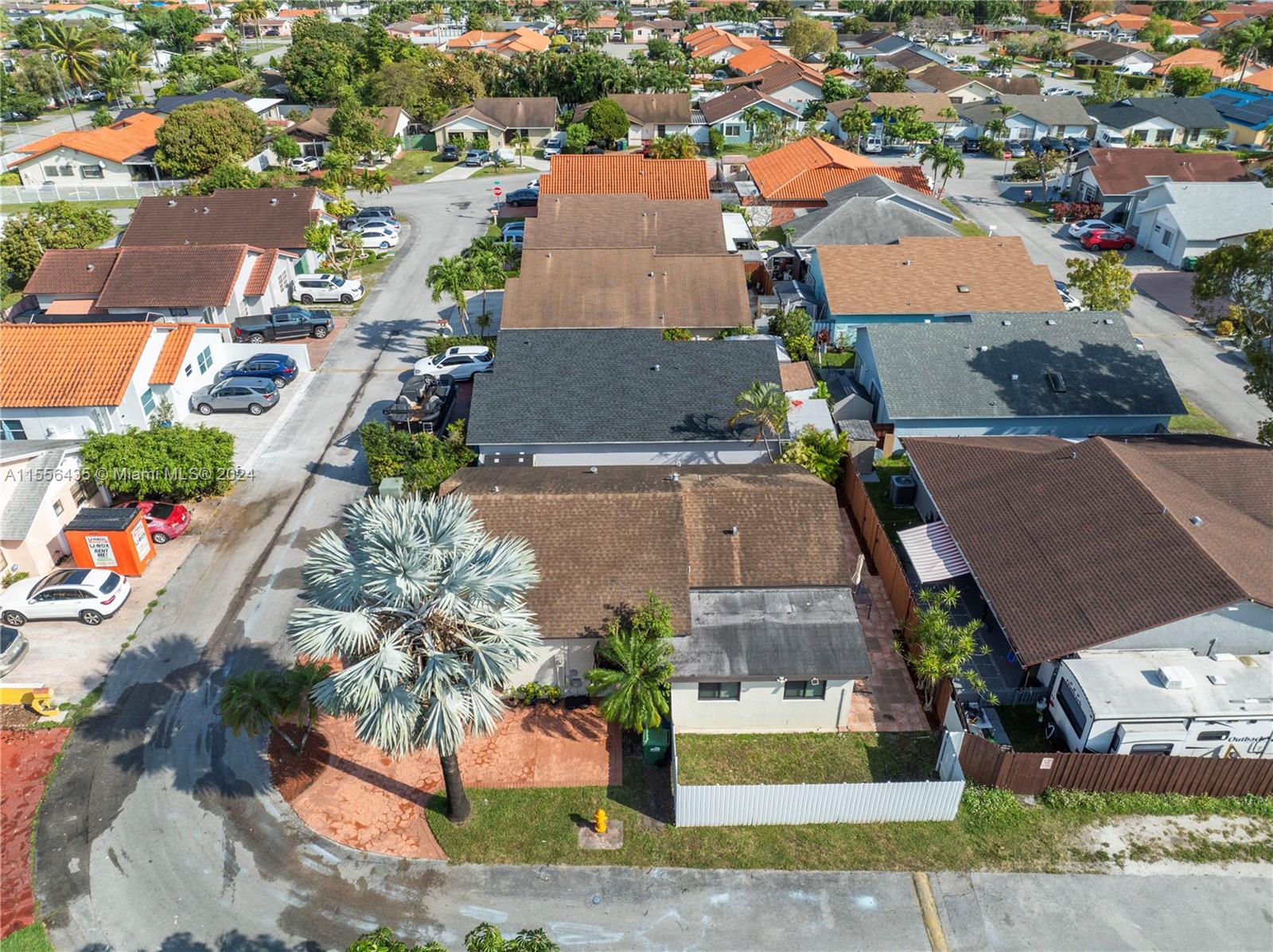 749 SW 101st Ct Cir