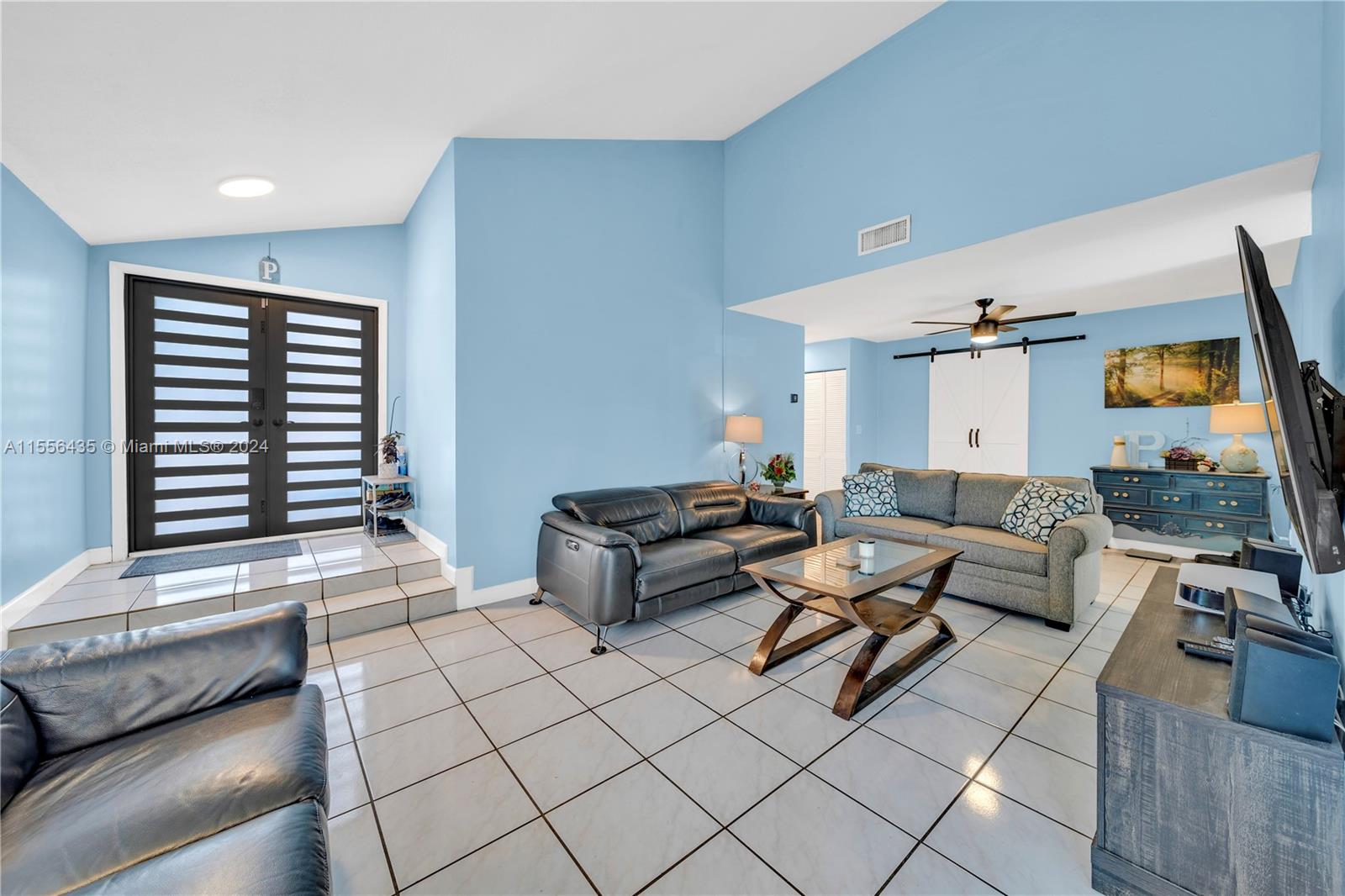 749 SW 101st Ct Cir