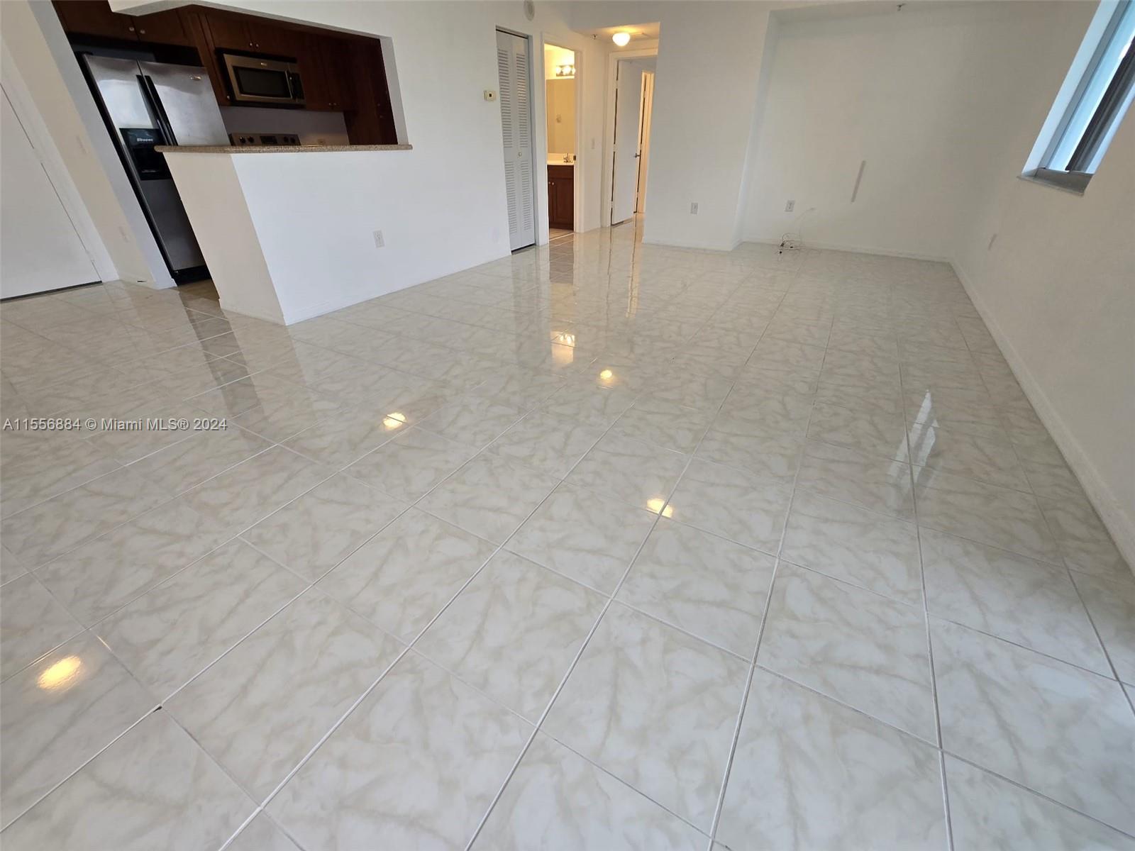 36 NW 6th Ave # 407
