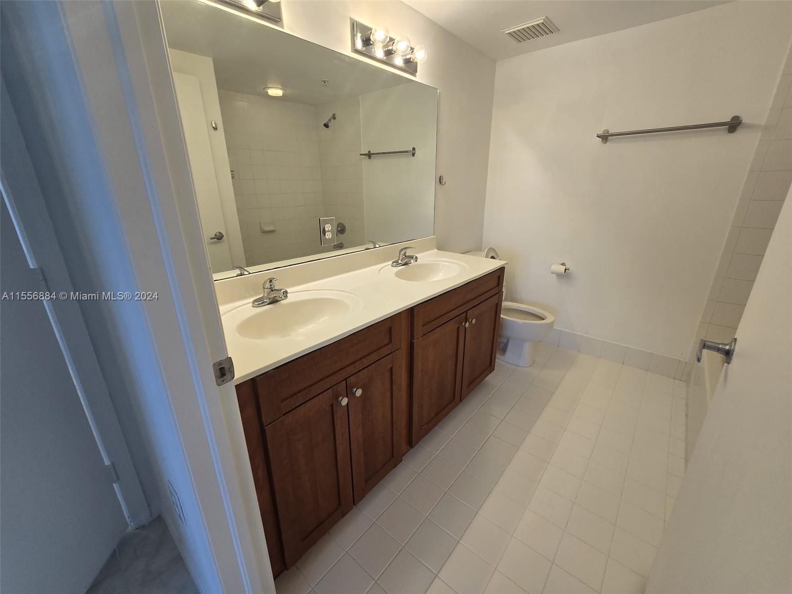 36 NW 6th Ave # 407