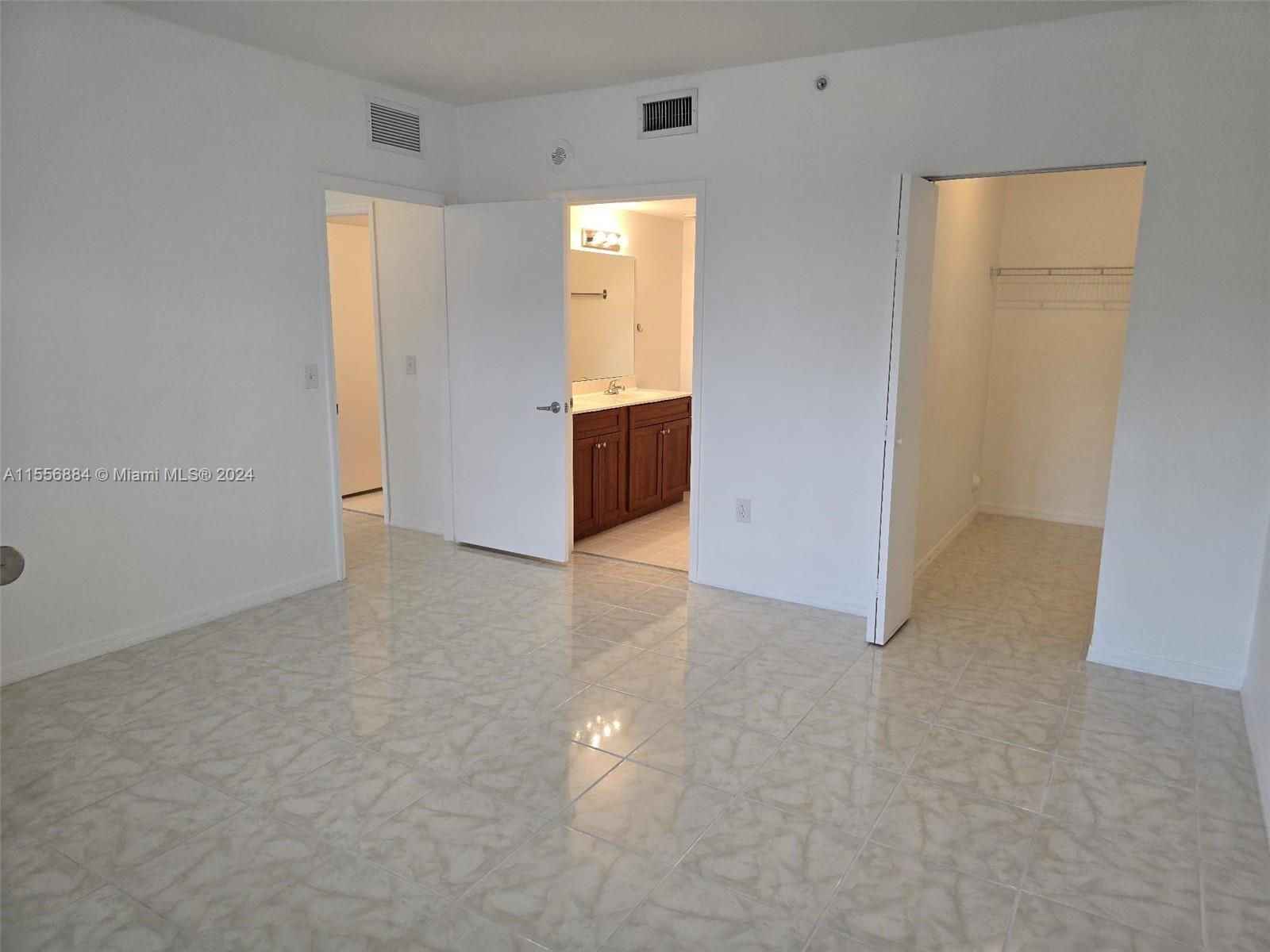 36 NW 6th Ave # 407