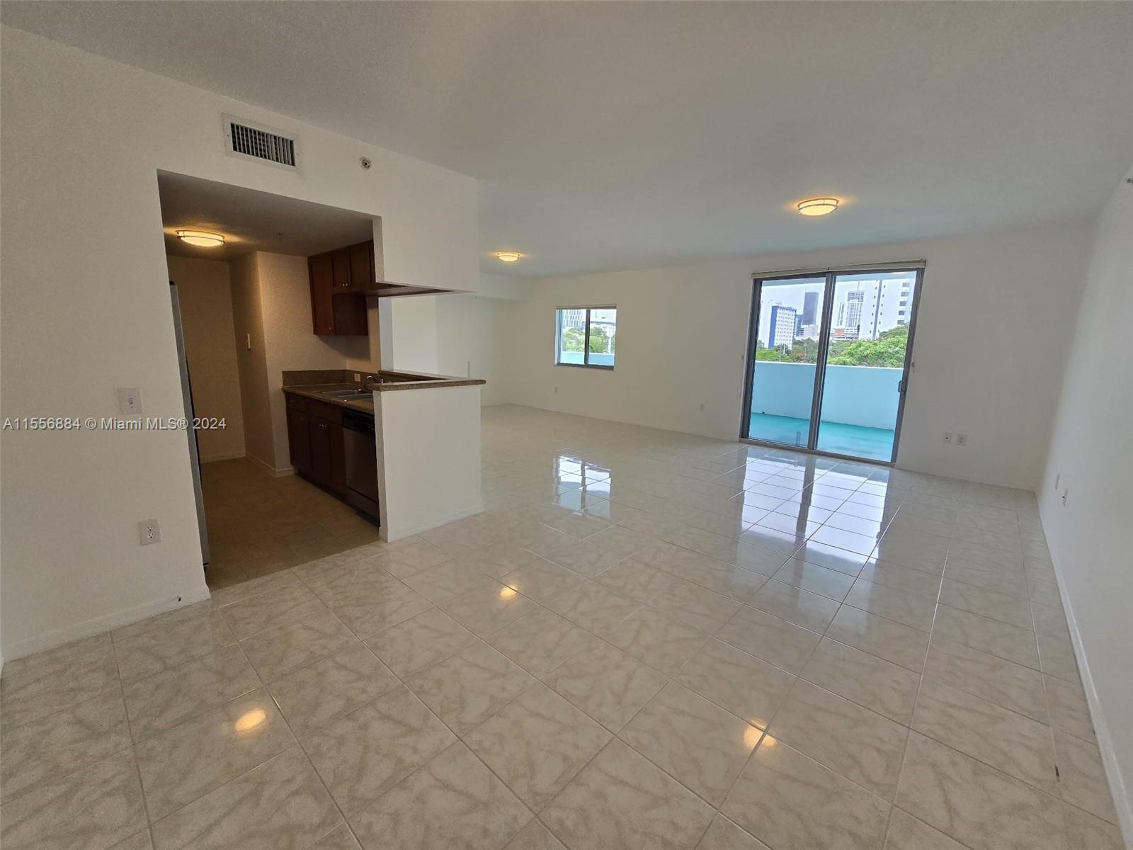 36 NW 6th Ave # 407