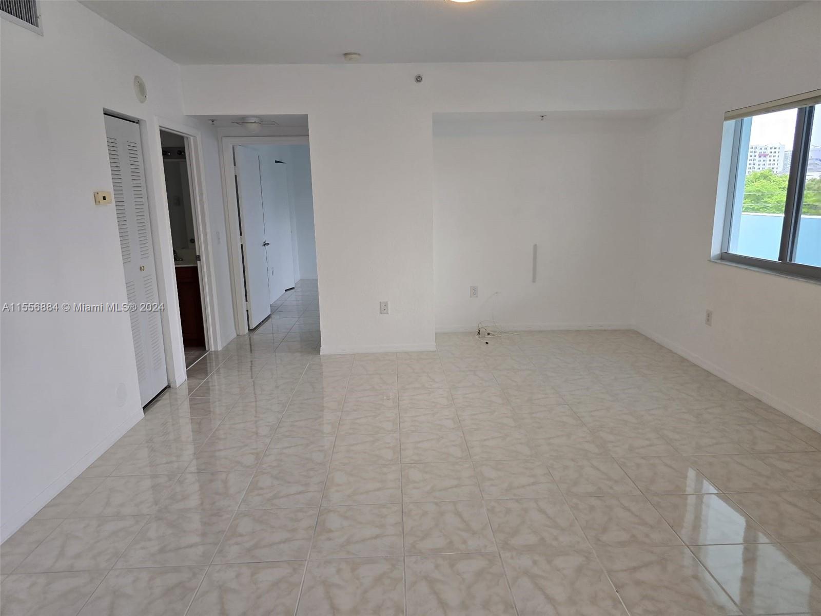 36 NW 6th Ave # 407