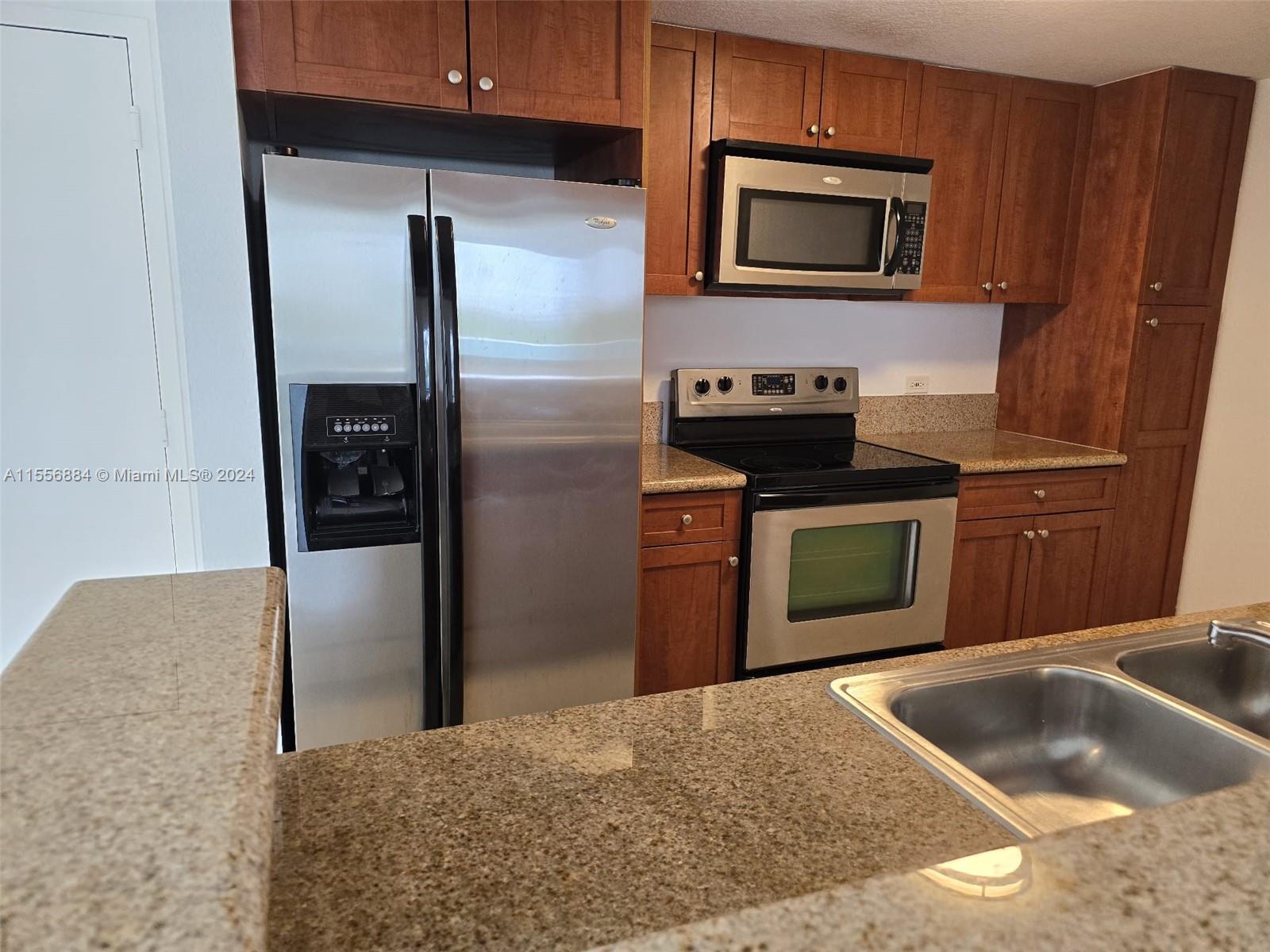 36 NW 6th Ave # 407