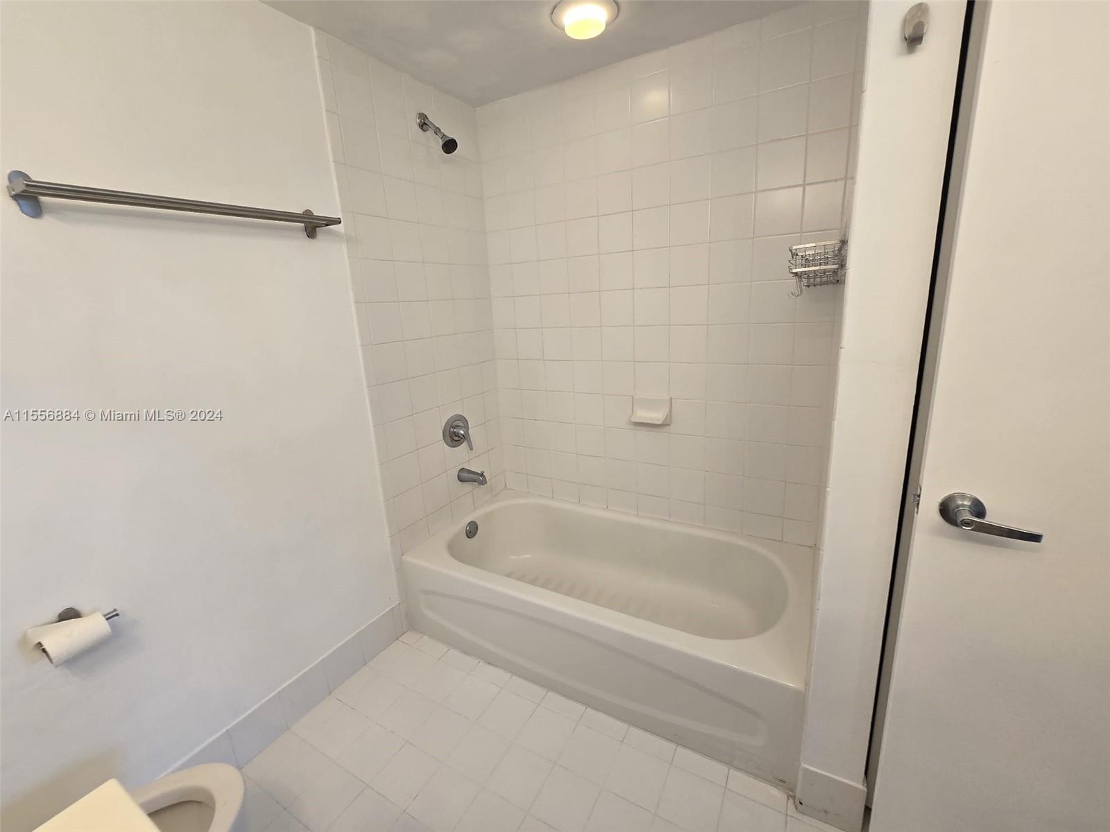 36 NW 6th Ave # 407
