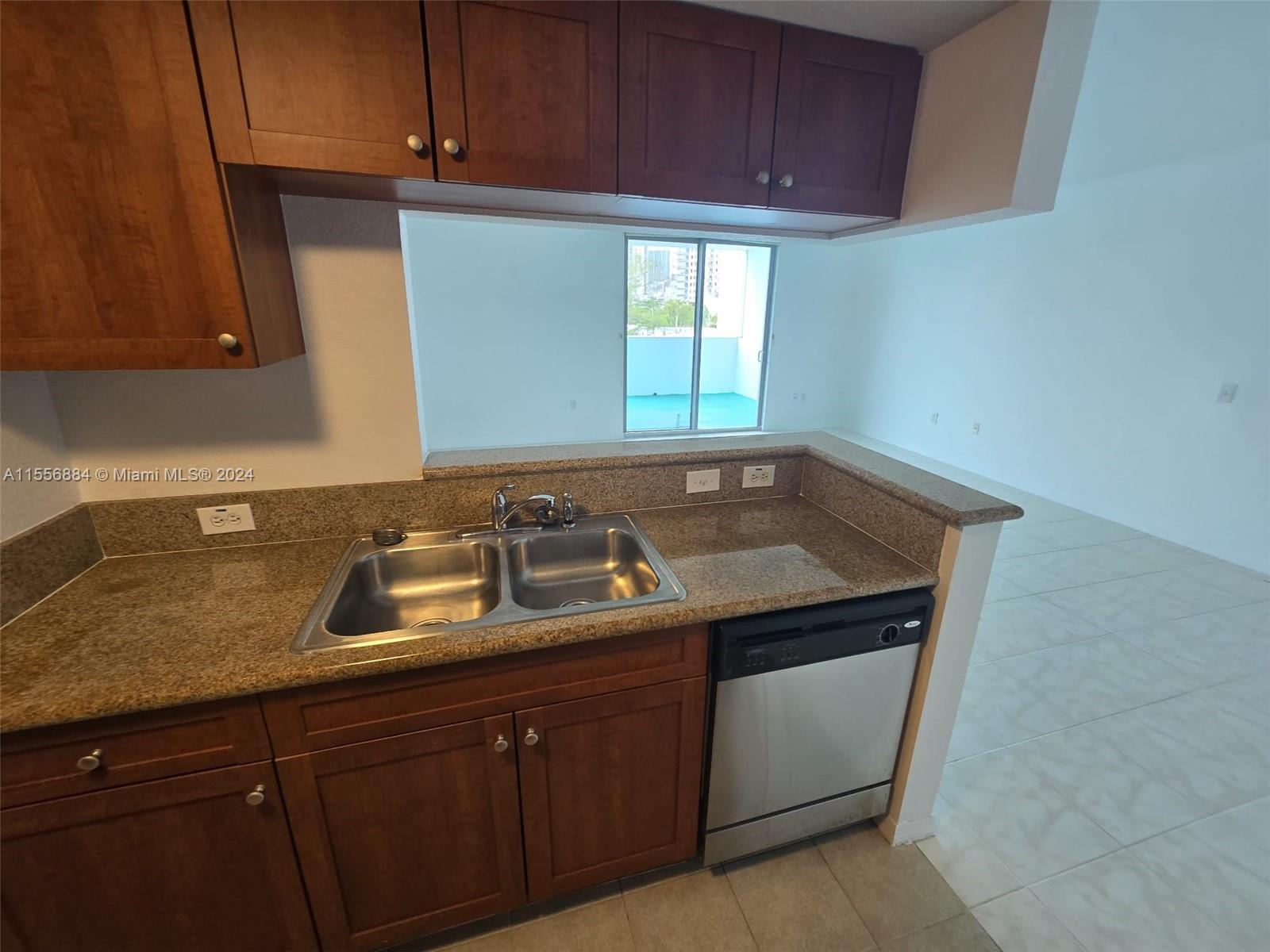 36 NW 6th Ave # 407