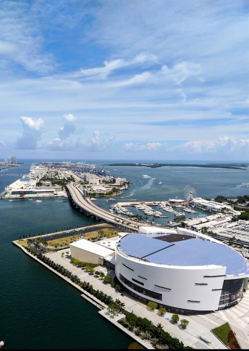 900 NE Biscayne Blvd # 2502
