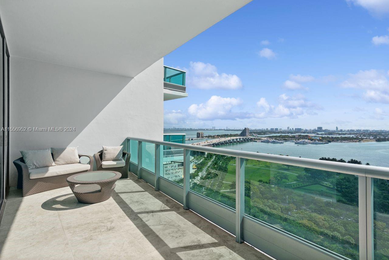 900 NE Biscayne Blvd # 2502