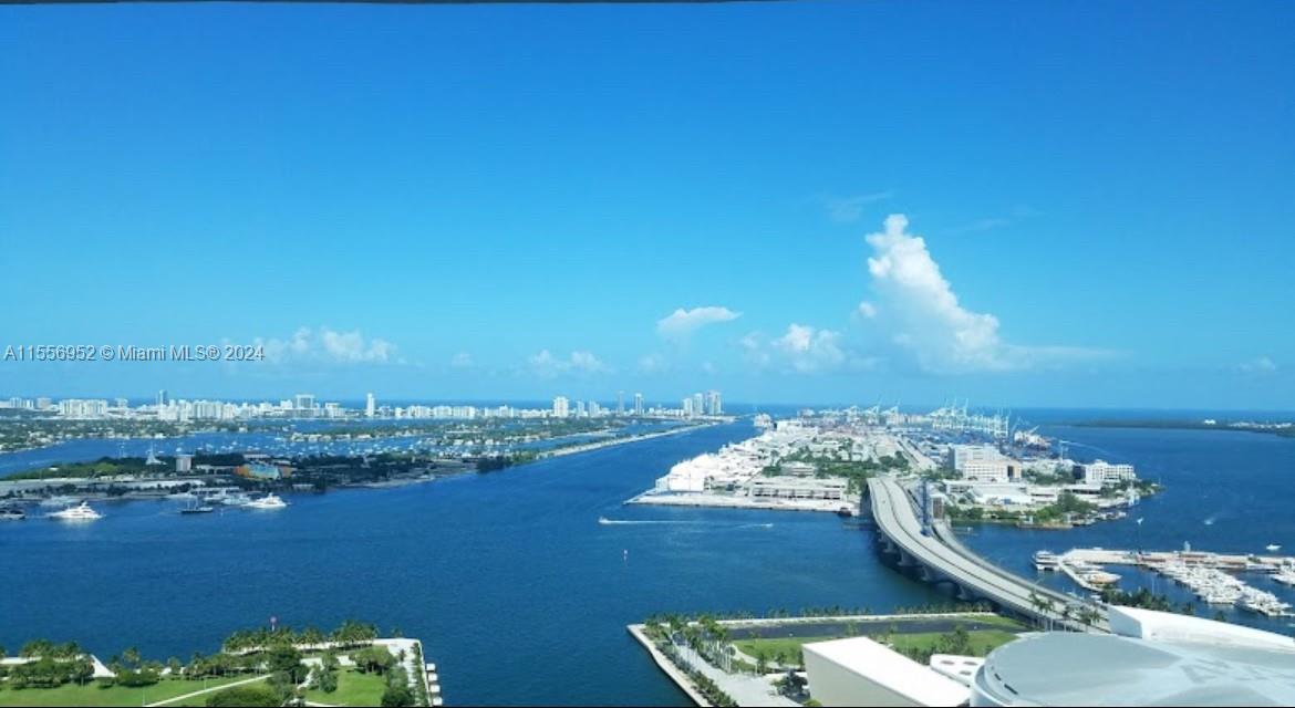 900 NE Biscayne Blvd # 2502