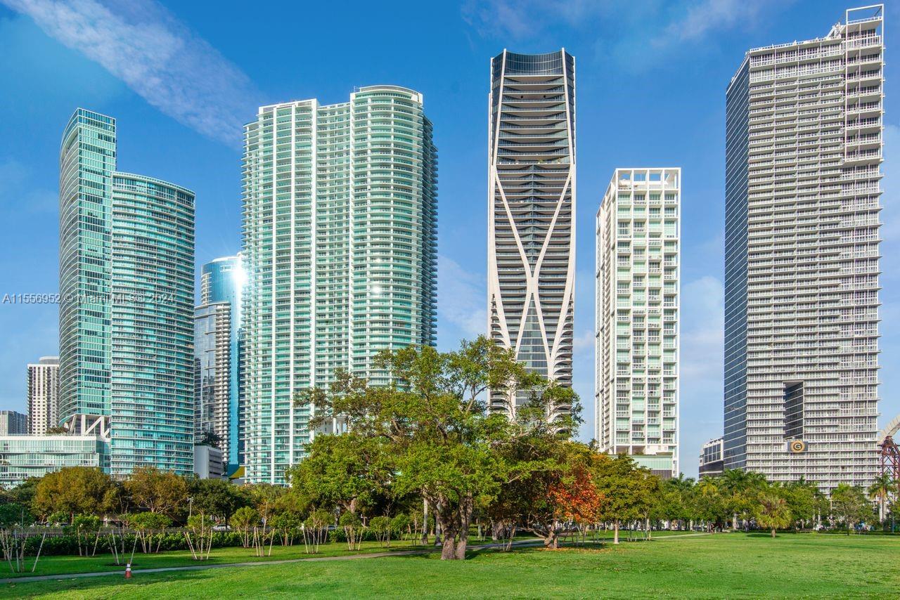 900 NE Biscayne Blvd # 2502