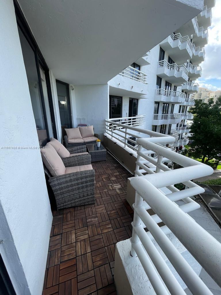 3300 NE 192nd St # 504