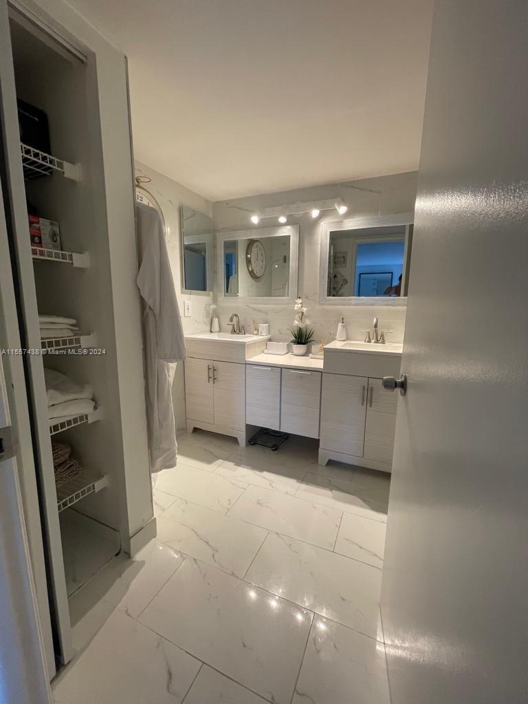 3300 NE 192nd St # 504