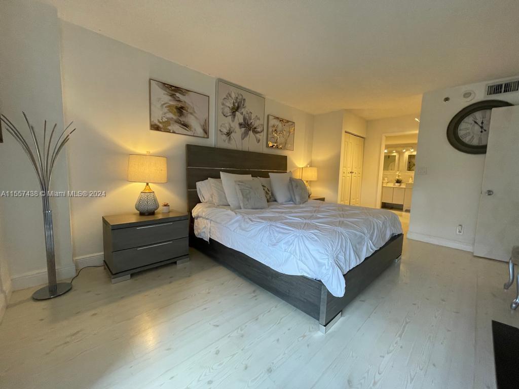 3300 NE 192nd St # 504