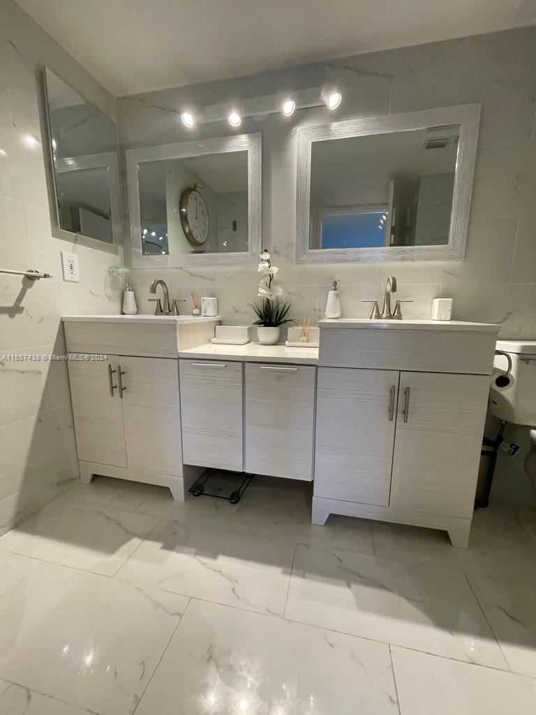 3300 NE 192nd St # 504