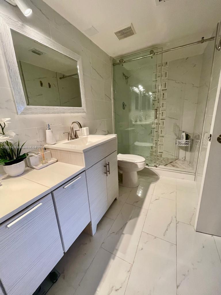 3300 NE 192nd St # 504