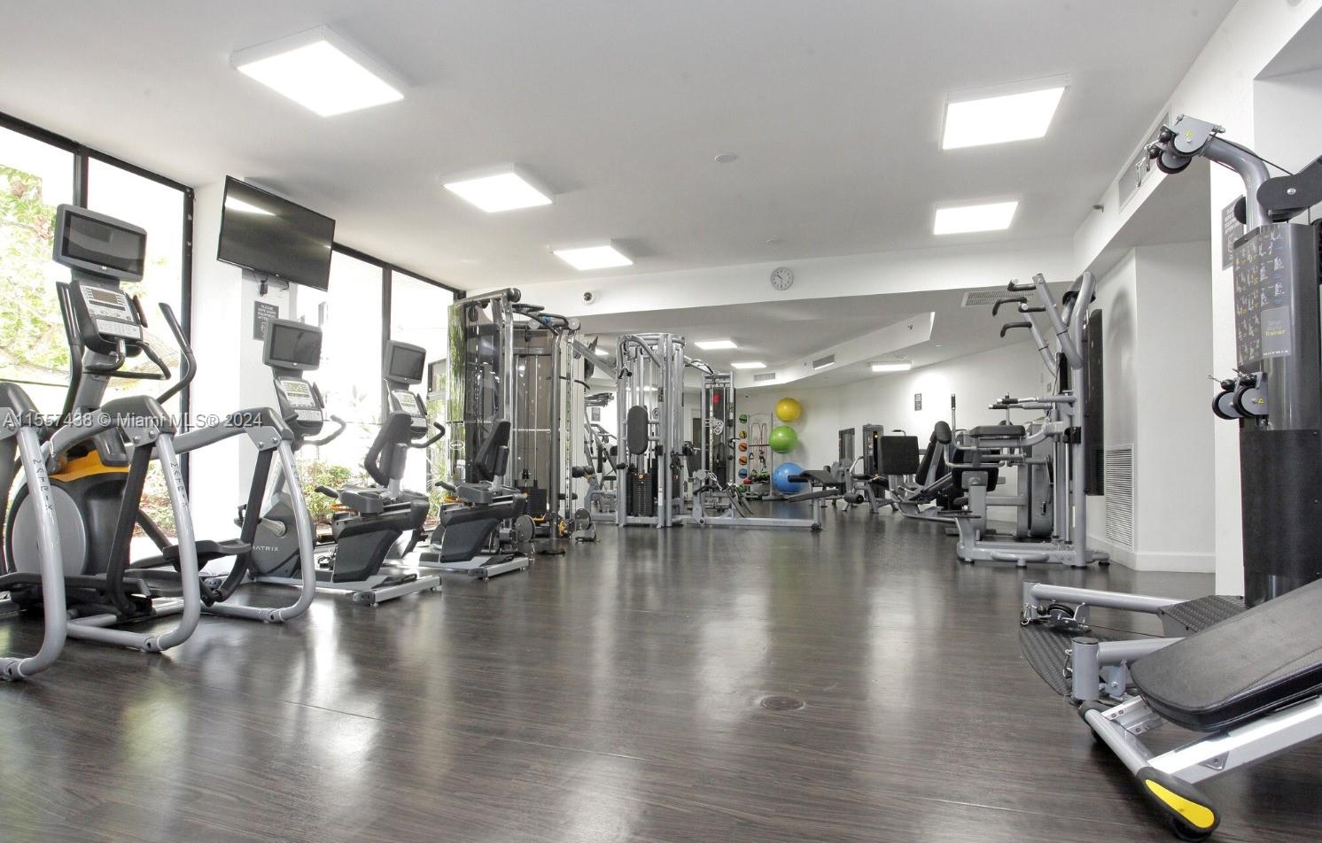 3300 NE 192nd St # 504