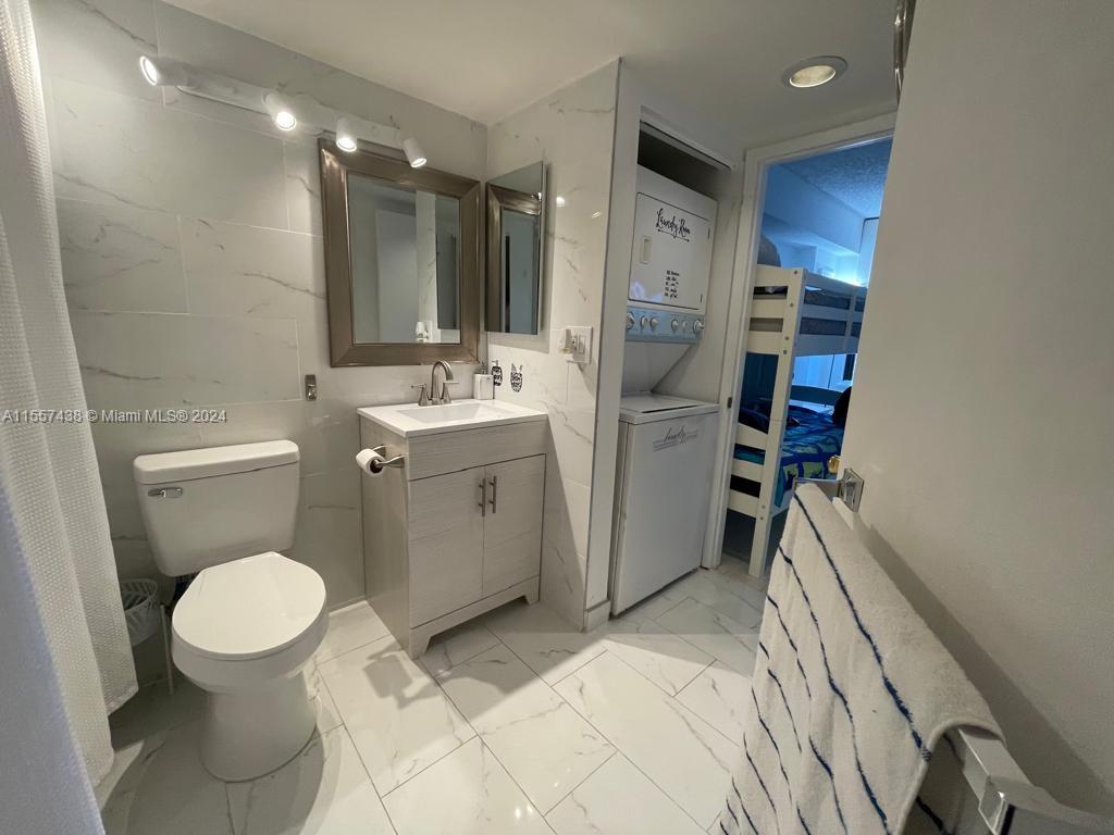 3300 NE 192nd St # 504