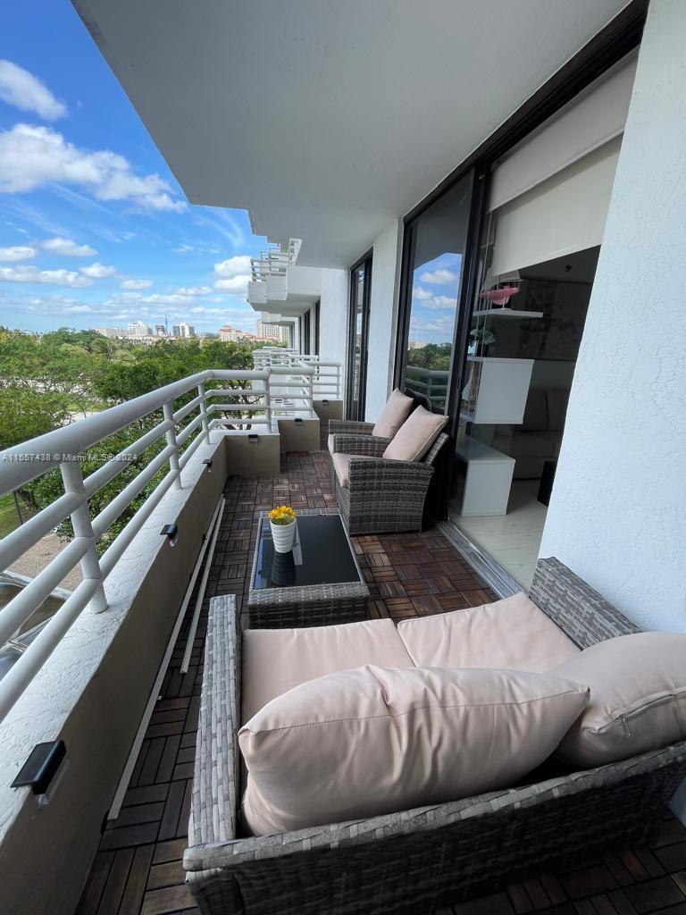 3300 NE 192nd St # 504