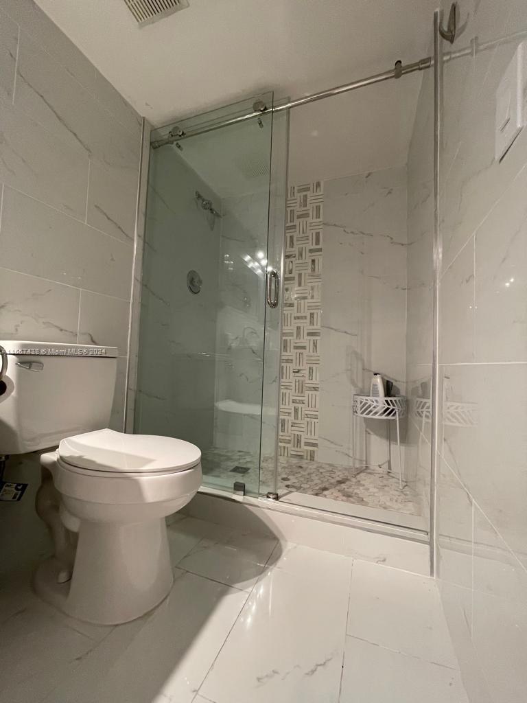 3300 NE 192nd St # 504