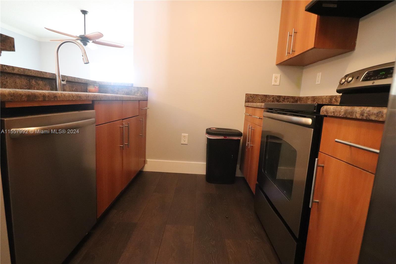 5800 W Sample Rd # 304