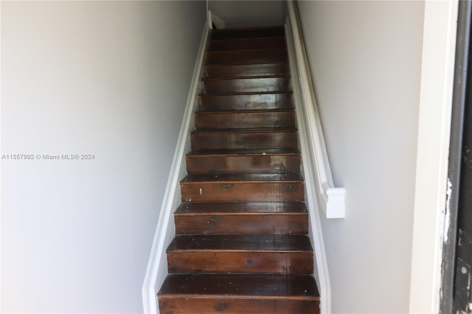 5800 W Sample Rd # 304