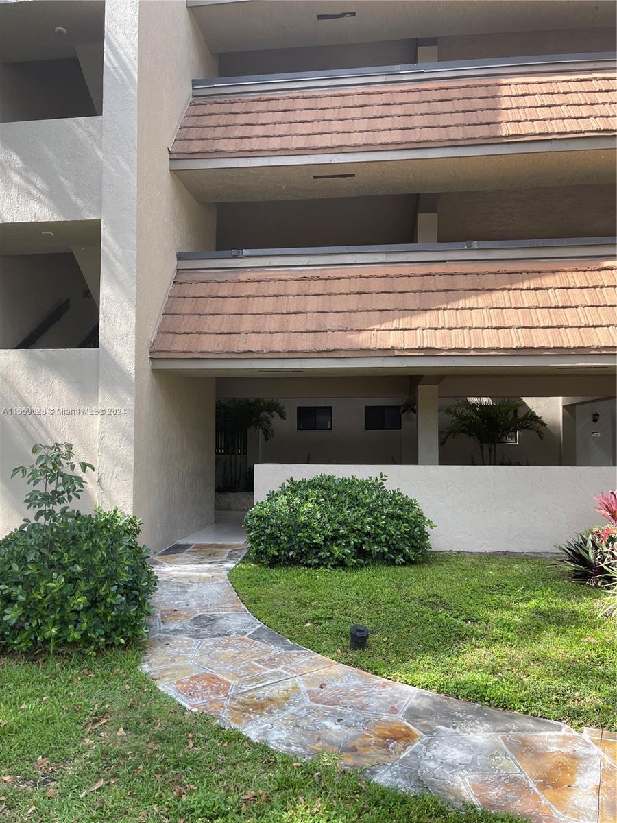 471 Ives Dairy Rd # 3C Unit: 101-3C