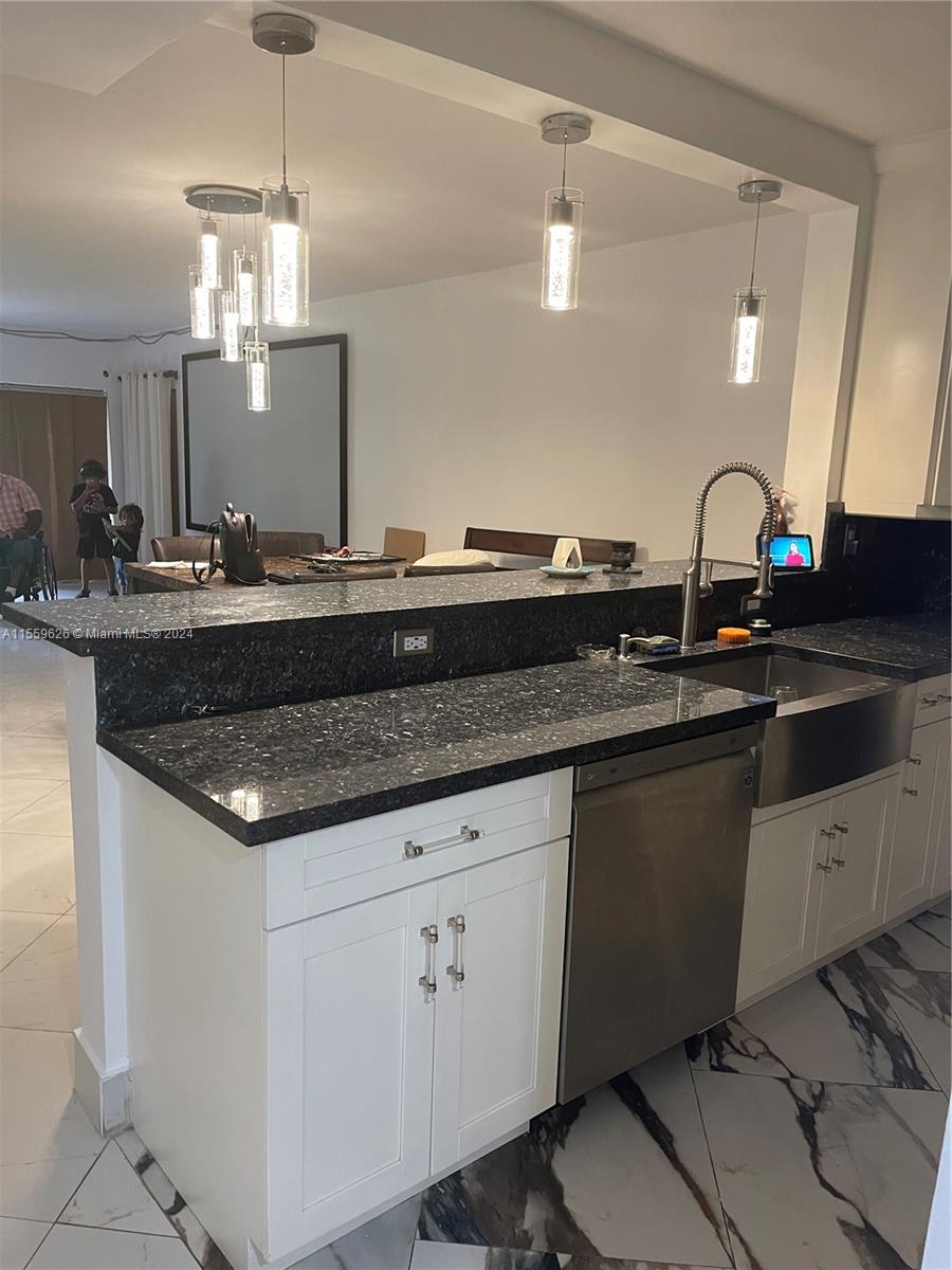 471 Ives Dairy Rd # 3C Unit: 101-3C