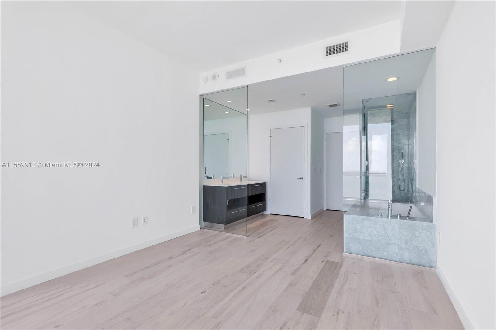 480 NE 31st St # 3505